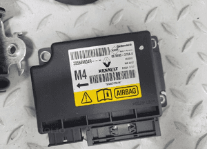DESKA ROZDZIELCZA KONSOLA KOKPIT AIR BAG NAPINACZE Renault Scenic III 3 EU 13