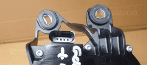 Silniczek wycieraczki tył tylnej VW Golf V Plus 5M0955711 5