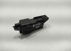 PRZEKAŹNIK ŚWIEC ŻAROWYCH CADDY III 038907281D 2