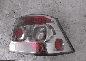 1X. Lampa Tył Prawa VW GOLF IV 4 TUNING ORYGINAŁ 4