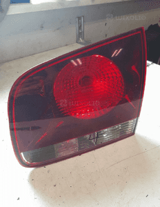 Lampa prawa  tylna klapy vw touareg 1
