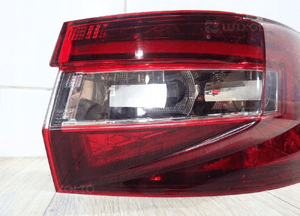 Skoda superb iii 3 lift kombi 3V9 lampa tył tylna prawa led 3V9945208 2