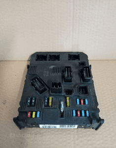 Skrzynka bezpieczników peugeot 407 BSI-S03-00 9655708480 1