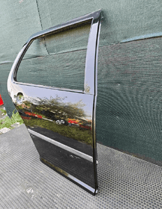 Drzwi Tyl Tylne Lewe Prawe Czarne VW Golf IV 4 5D Drzwi Poszycie 24