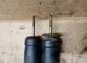 Amortyzator przód przedni Mercedes ML W163 Komplet A1633261100 4