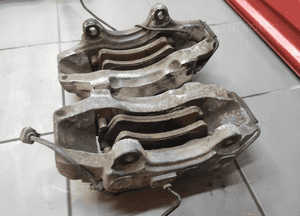 Audi Q7 4L 3.0TDI brembo zacisk hamulca prawy lewy przód zaciski oryginał 10