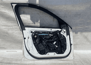 Bmw 1 F40 drzwi lewe przednie 19- 3