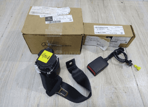 Mercedes GLE A1678601500 Pas Tylny Środkowy 1