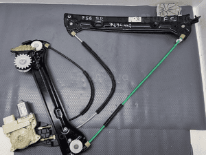 MINI F56 PODNOŚNIK SZYB PRAWY PRZÓD 7296442 2