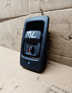 Klamka klapy bagażnika Mercedes ML W163 1637600061 4