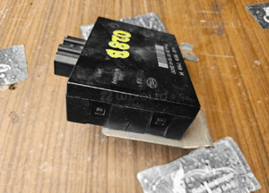 Moduł 1J0959799H Sterownik Komputer Komfortu VW Golf IV 4 Bora Passat B5 Skoda Seat 5