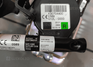 JAGUAR XF II X260 3.0D PAS PRAWY PRZÓD NAPINACZ PIROTECHNIK CZARNY ORYG 6