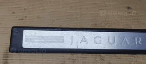 Nakładka listwa osłona progu lewy przód Jaguar XF X250 8X23-13201-AF 2