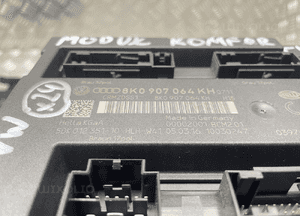 AUDI A4 Q5 MODUŁ STEROWNIK KOMFORTU 8K0907064KH 2
