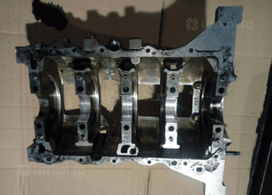 Citroen C4 Peugeot  Ford Volvo V50 1.6 16V HDI TDCI  blok silnika dol miska 2