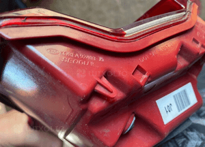 Kia stinger lampa tylna blenda 2