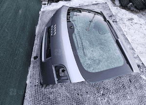 Klapa Bagaznika Szyba Srebrna Szara Audi A3 8P Sportback 5 D Drzwi 30