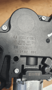 SILNICZEK WYCIERACZKI TYŁ OPEL ASTRA H HB HATCHBACK  0390201590 2