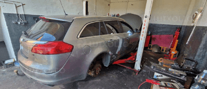 Opel Insignia kombi błotnik ćwiartka tylna prawa