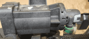 Zawór zaworek podciśnienia Citroen C5 III 2.0 HDI 9674084680 5