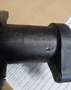Kruciec kolanko wody passat b5 fl 1.8T 058121133B 3