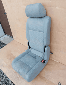 Fotel siedzenie prawy tył VW Caddy III 2