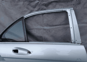 Drzwi prawe prawy tył Mercedes C Klasa W204 sedan 07-10r C775 2