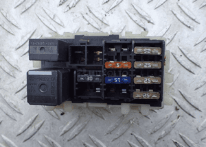 SKRZYNKA BIEZPIECZNIKÓW MONDEO MK4 6G9T-14K131-AA