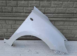 Suzuki swift MK8 17 -24 błotnik przedni prawy 1