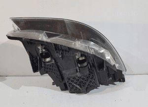 BMW 5 F10 / F11 LCI Lampa Bi-xenon L - 13500 6
