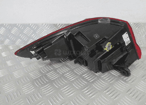 Lampa tylna tył prawa bmw 1 F40 led 647502 2019- 5