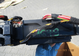 SKRZYNKA BEZPIECZNIKÓW MODUŁ BSI BMW F20 F21 F30 F31 9337880 1