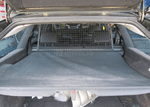 MERCEDES E 210 lift roleta bagażnika siatka kombi 1