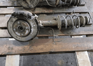 macpherson prawy lewy yaris 2 1.4 d4d 2