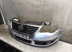 Zderzak przód przedni vw volkswagen passat B6 LA7W srebrny 2