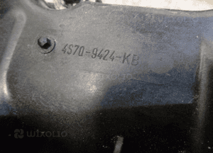 Citroen C5 iii 2.7 hdi pokrywa zaworów zaworowa 9