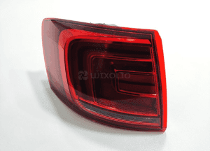 Lampa lewa tył tylna volkswagen jetta vi 5C hybryda 5C6945207A 2010-2018 3