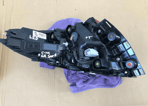 Lampa tył Toyota CHR C-HR lift 81550-F4130-00 8