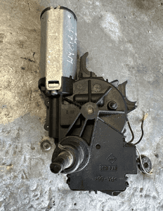 MERCEDES VITO VIANO 639 silnik wycieraczki mechanizm  tylnej  klapy ramie 1