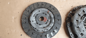 Sprzęgło tarcza docisk LUK BMW 1 E81 E87 2.0D 7615629 7603849 2