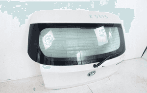 Klapa bagażnika tył bmw 1 E81 E87 2