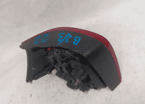 Tyl tylna lampa prawa volkswagen golf iv 5D 2
