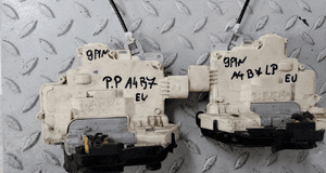 Audi A4 B7 zamek drzwi lewy przód 8E1837015AA eu 1