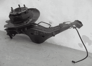 ZWROTNICA WAHACZ PIASTA PRAWY TYŁ TOYOTA RAV4 II 2