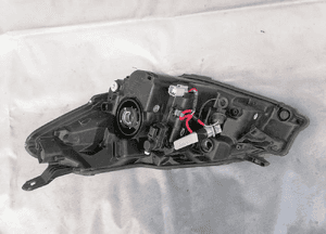 Lampa prawa prawy przód Toyota Yaris 3 III 8