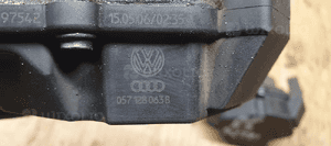 Przepustnica Audi A8 D3 4.2 TDI 057128063B 6