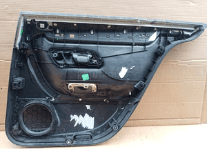 Boczek tapicerka lewy tył VW Passat CC 3C8867211 2
