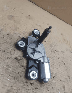 VOLVO V50 SILNICZEK WYCIERACZKI 0390201823 4