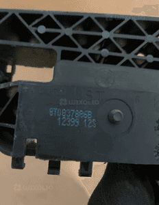 Mocowanie klamki prawy przód przednie prawe Audi A4 B8 8T0837886B 4