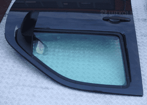 Drzwi prawy przod  nissan navara D40  radom 2